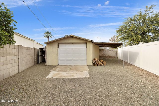 11825 N 114th Avenue, Youngtown, AZ 85363