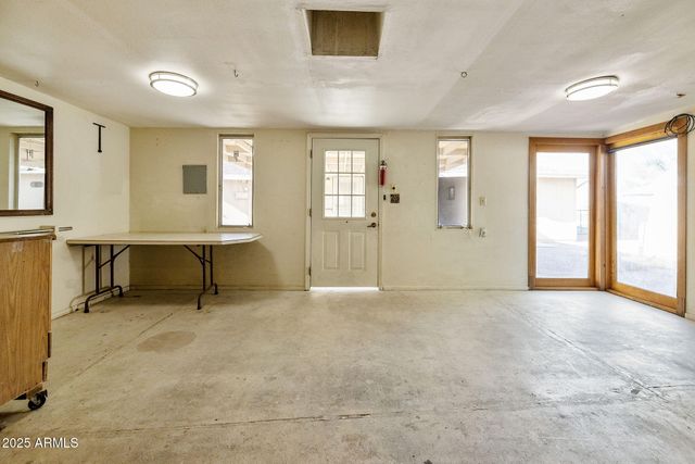 11825 N 114th Avenue, Youngtown, AZ 85363