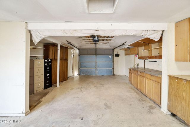 11825 N 114th Avenue, Youngtown, AZ 85363