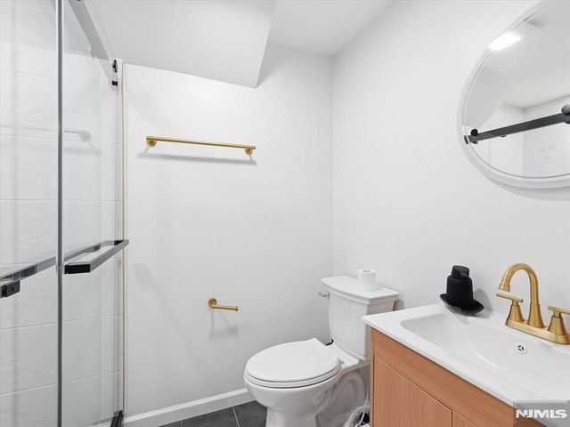 862 Battel Place, Oradell, NJ 07649