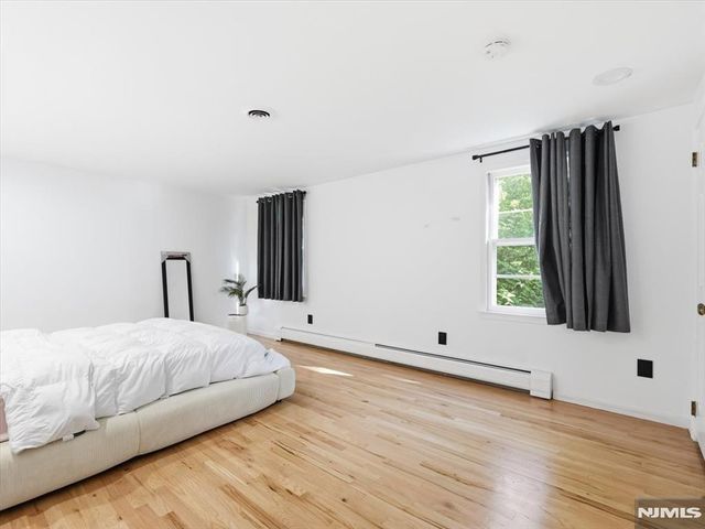 862 Battel Place, Oradell, NJ 07649