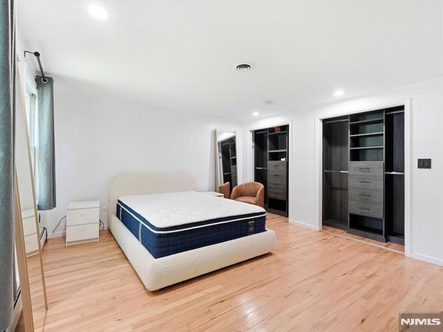 862 Battel Place, Oradell, NJ 07649