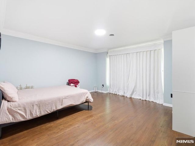 862 Battel Place, Oradell, NJ 07649