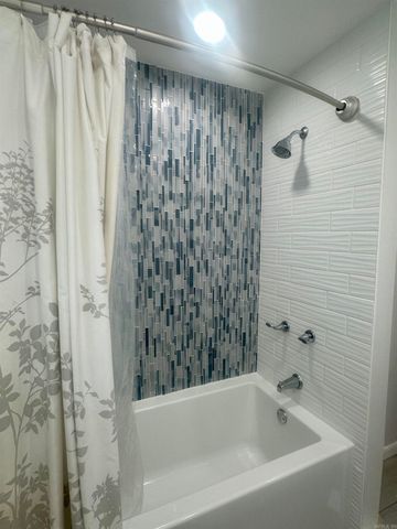 11863 Southridge Drive, Little Rock, AR 72212