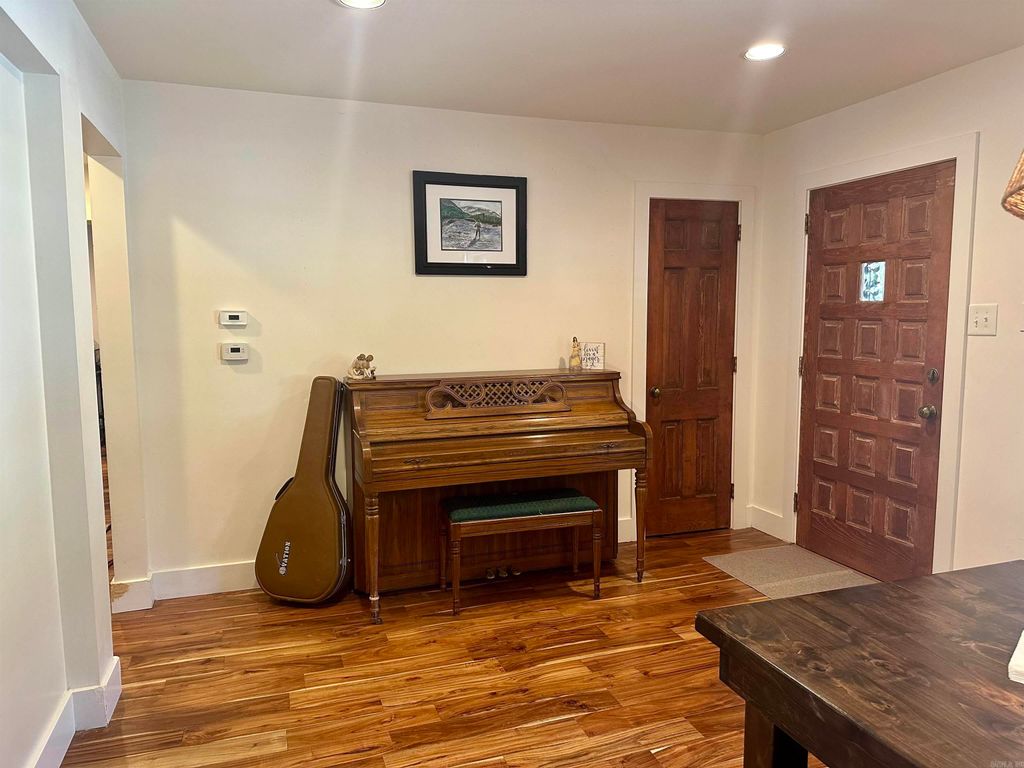 11863 Southridge Drive, Little Rock, AR 72212