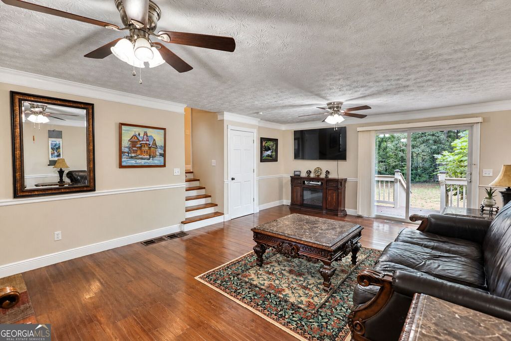 1042 Duke Drive SE, Conyers, GA 30013 — photo 4