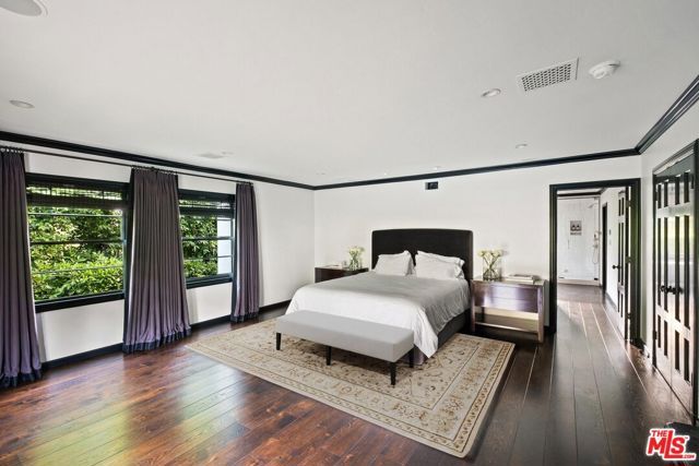 1443 N Doheny Drive, Los Angeles, CA 90069