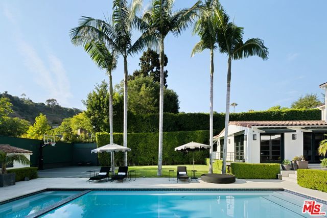 1443 N Doheny Drive, Los Angeles, CA 90069