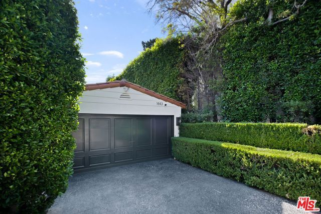 1443 N Doheny Drive, Los Angeles, CA 90069