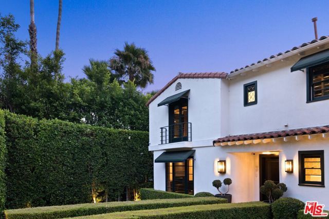 1443 N Doheny Drive, Los Angeles, CA 90069