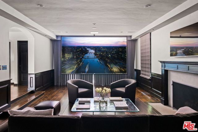 1443 N Doheny Drive, Los Angeles, CA 90069
