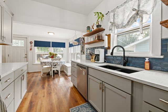 6630 E 51st, Derby, KS 67037