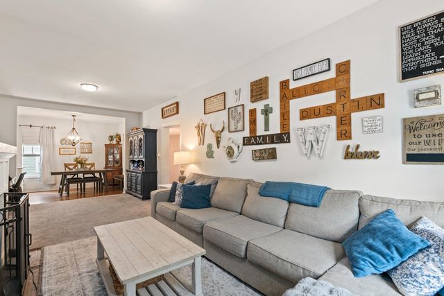 6630 E 51st, Derby, KS 67037