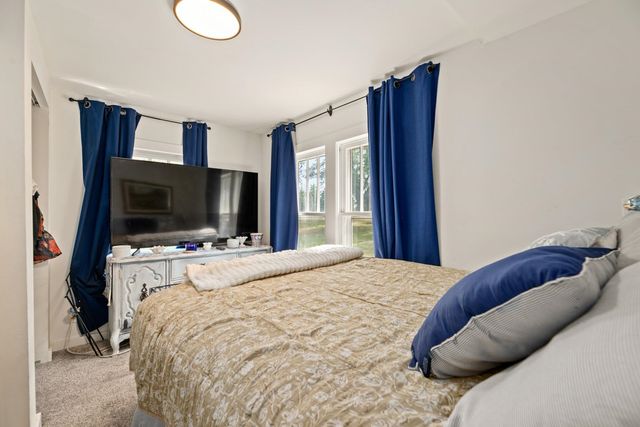 6630 E 51st, Derby, KS 67037