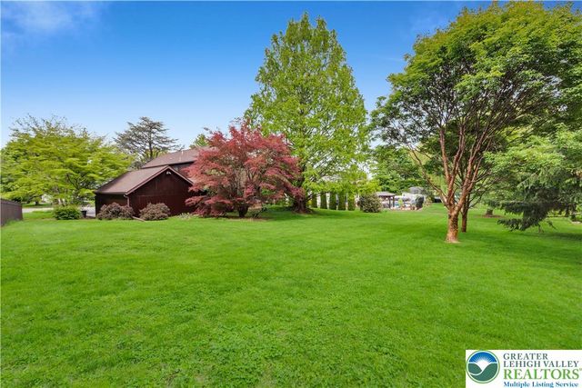 426 Moravian Street, Nazareth Boro, PA 18064