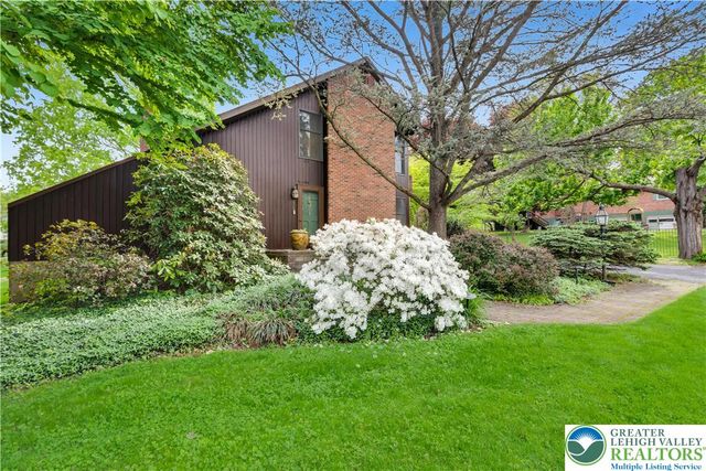 426 Moravian Street, Nazareth Boro, PA 18064