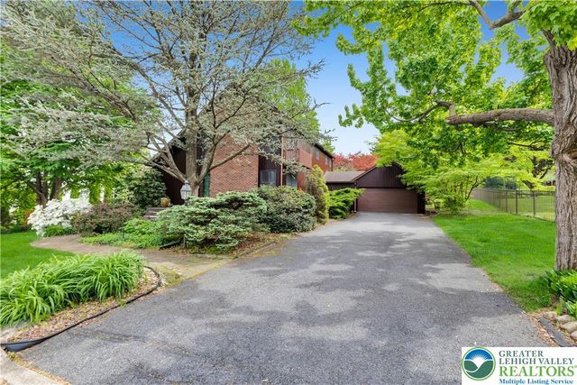 426 Moravian Street, Nazareth Boro, PA 18064