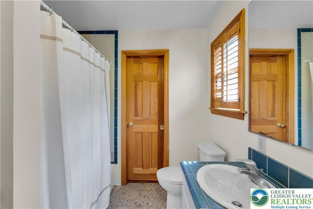 426 Moravian Street, Nazareth Boro, PA 18064