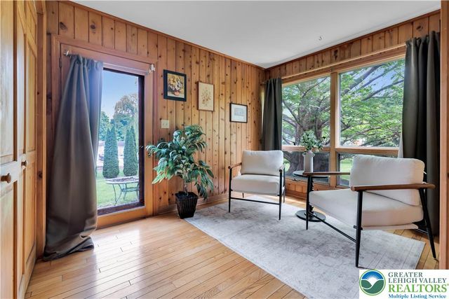 426 Moravian Street, Nazareth Boro, PA 18064