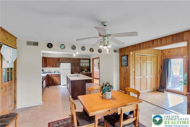 426 Moravian Street, Nazareth Boro, PA 18064