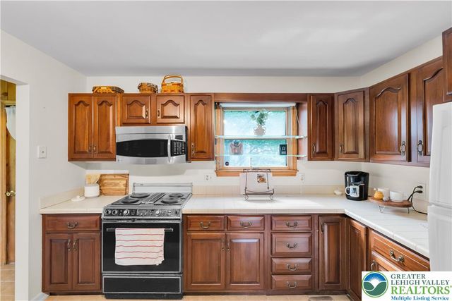 426 Moravian Street, Nazareth Boro, PA 18064