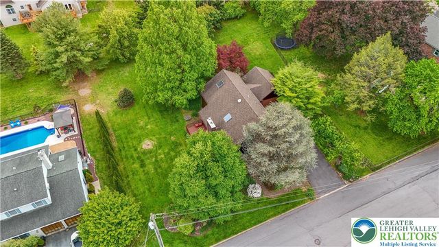 426 Moravian Street, Nazareth Boro, PA 18064