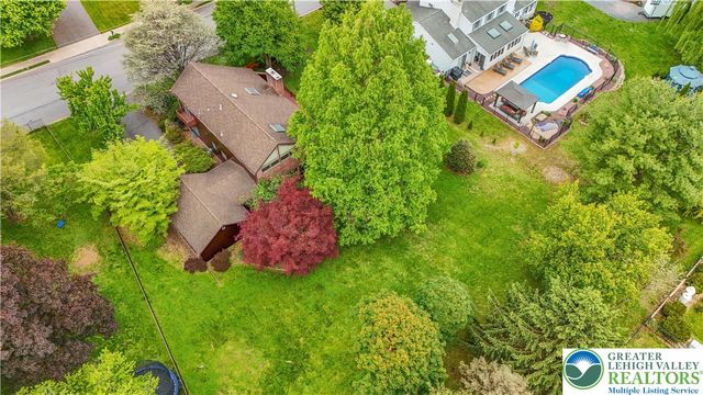 426 Moravian Street, Nazareth Boro, PA 18064