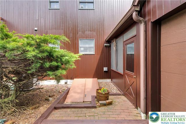 426 Moravian Street, Nazareth Boro, PA 18064
