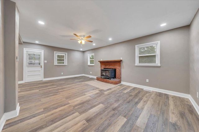 2415 Overlook RD, Roanoke, VA 24012