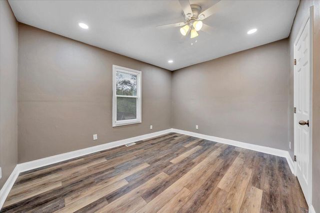 2415 Overlook RD, Roanoke, VA 24012