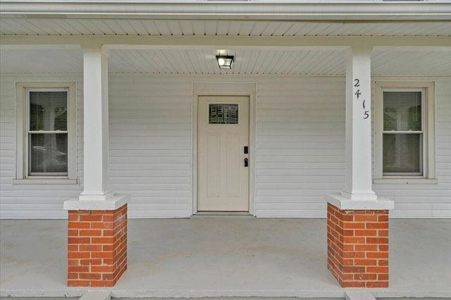 2415 Overlook RD, Roanoke, VA 24012
