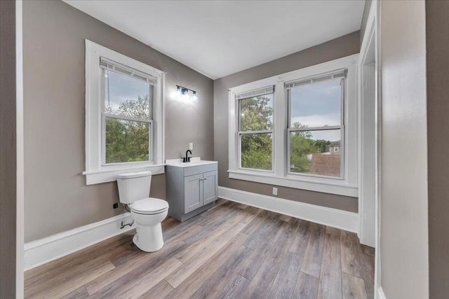 2415 Overlook RD, Roanoke, VA 24012