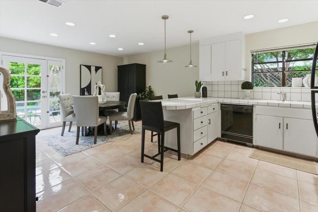 Image 11 of property listing at 5892 Tandera Avenue, San Jose, CA 95123