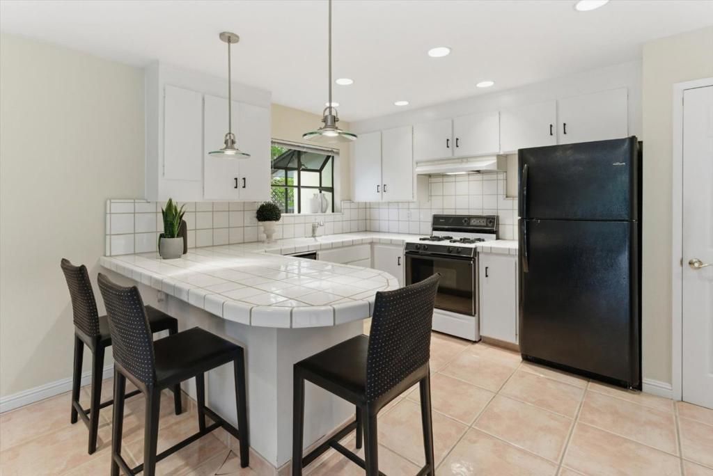 Image 12 of property listing at 5892 Tandera Avenue, San Jose, CA 95123