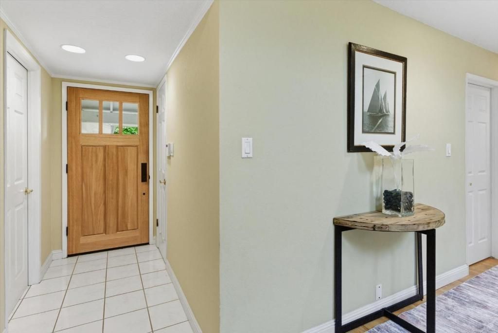 Image 4 of property listing at 5892 Tandera Avenue, San Jose, CA 95123
