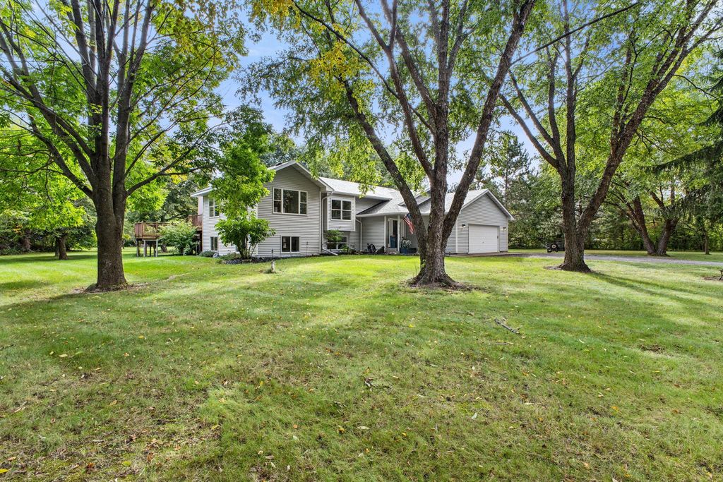 9165 270th Street, Chisago City, MN 55013 — photo 3