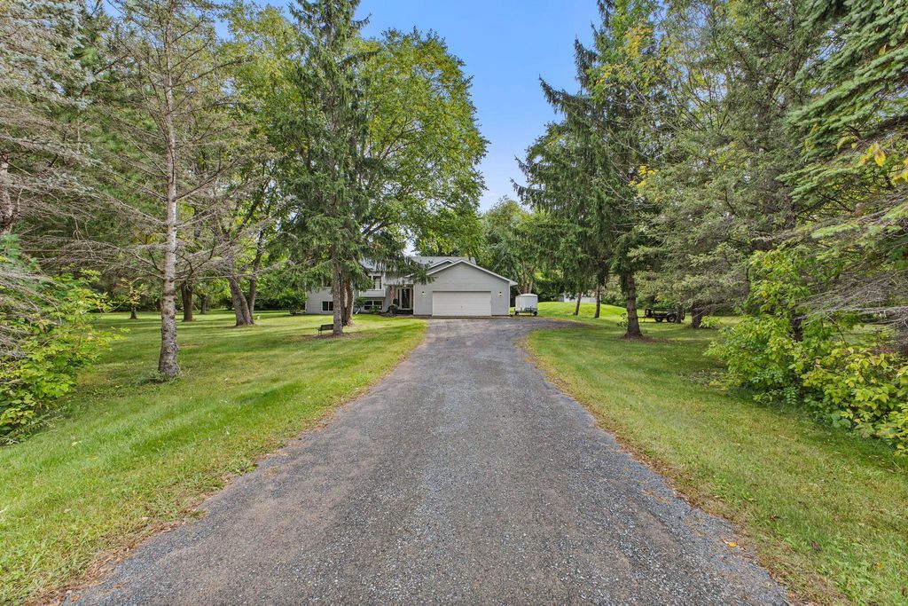 9165 270th Street, Chisago City, MN 55013 — photo 4