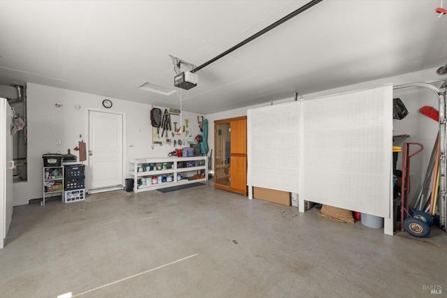 319 Trellis Ln, Vacaville, CA 95687