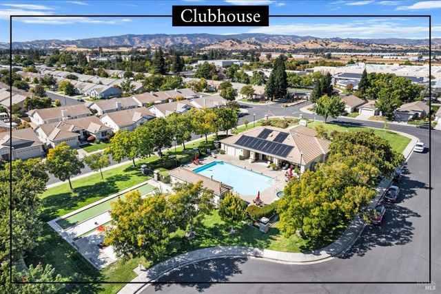319 Trellis Ln, Vacaville, CA 95687