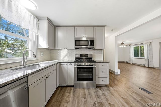 223 Paramount Parkway, Tonawanda, NY 14223