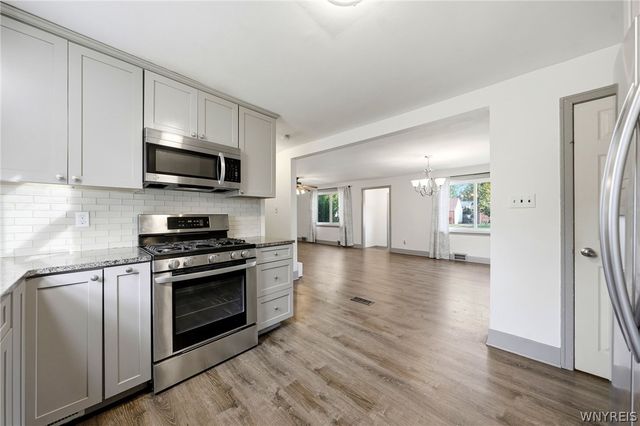 223 Paramount Parkway, Tonawanda, NY 14223