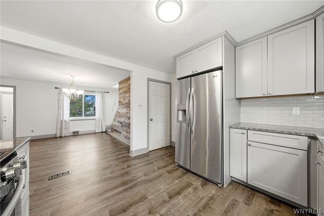 223 Paramount Parkway, Tonawanda, NY 14223