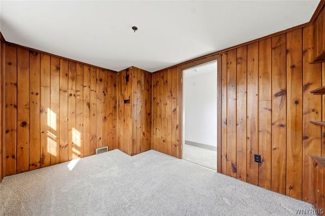 223 Paramount Parkway, Tonawanda, NY 14223