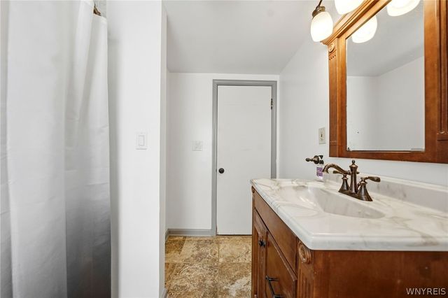 223 Paramount Parkway, Tonawanda, NY 14223
