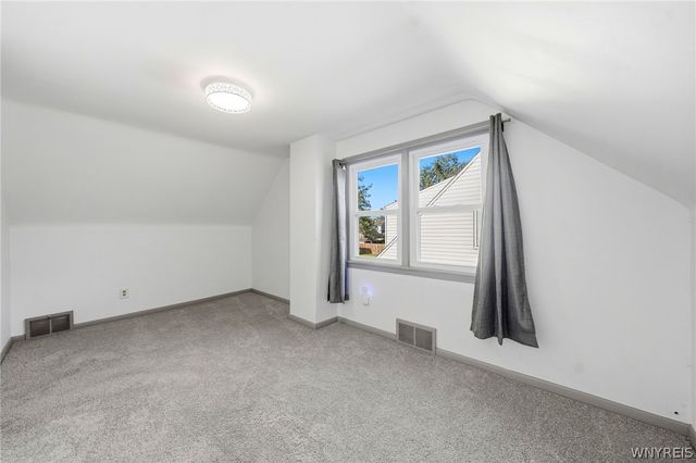 223 Paramount Parkway, Tonawanda, NY 14223