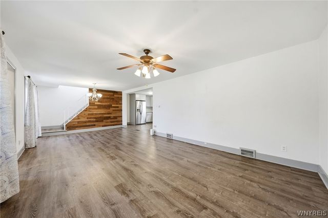 223 Paramount Parkway, Tonawanda, NY 14223