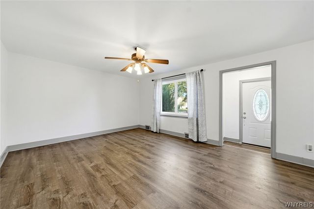 223 Paramount Parkway, Tonawanda, NY 14223