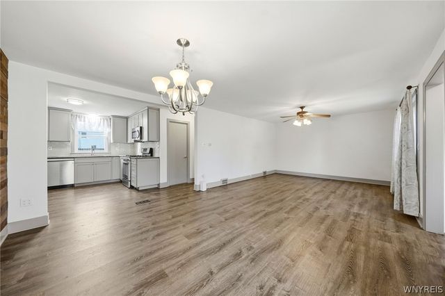 223 Paramount Parkway, Tonawanda, NY 14223