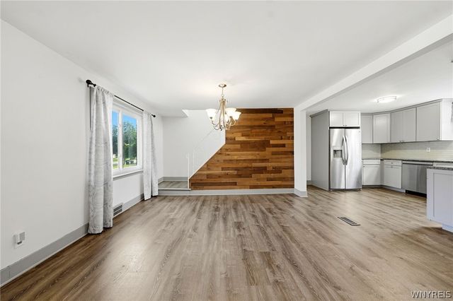 223 Paramount Parkway, Tonawanda, NY 14223