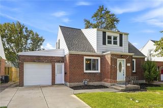 223 Paramount Parkway, Tonawanda, NY 14223